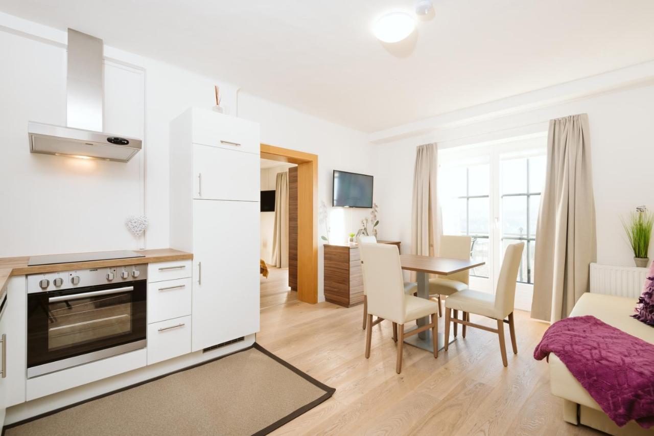 Haus Aussicht - Ferienwohnungen Velden Velden am Wörthersee Eksteriør bilde