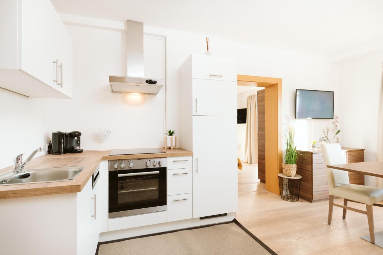 Haus Aussicht - Ferienwohnungen Velden Velden am Wörthersee Eksteriør bilde