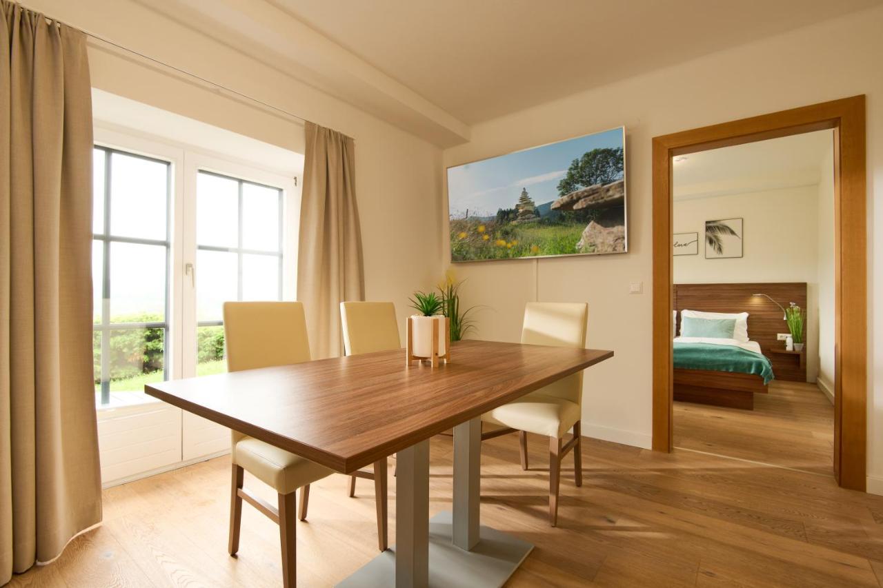 Haus Aussicht - Ferienwohnungen Velden Velden am Wörthersee Eksteriør bilde